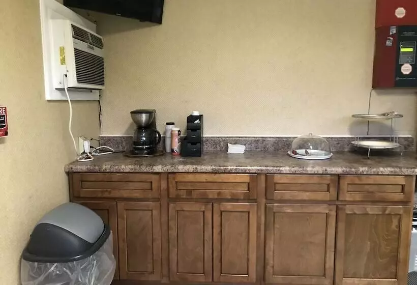 Princess Motel Maryville