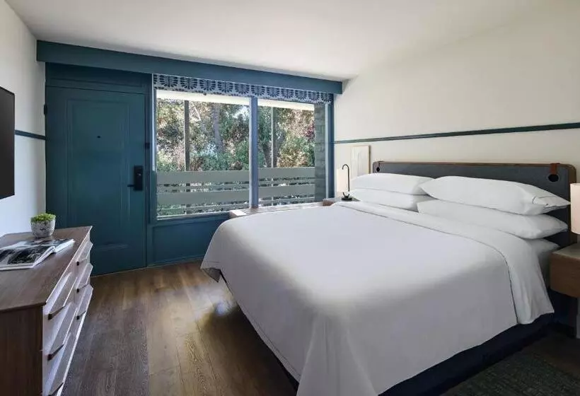 منتجع Monterey Beach Hotel, A Tribute Portfolio