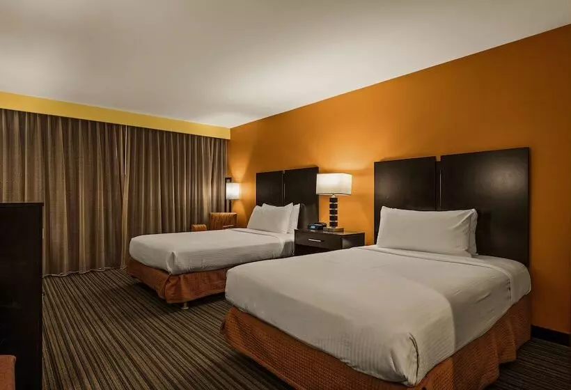 Best Western The Plaza Hotel Honolulu Airport Free Breakfast