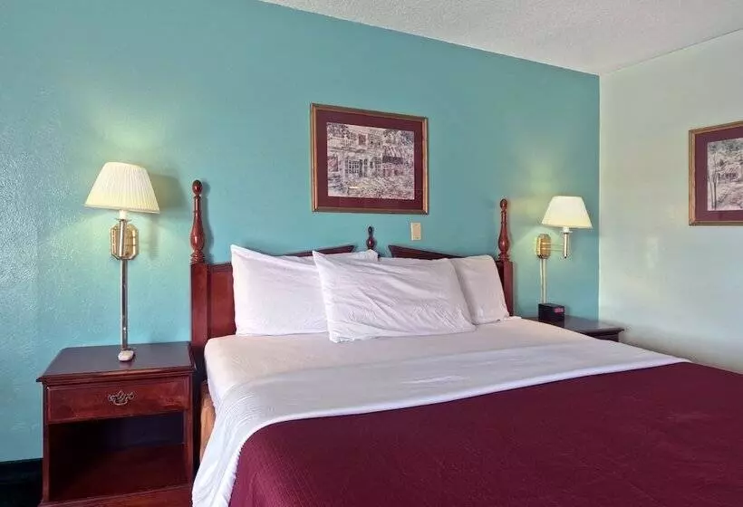 Отель Americas Best Value Inn & Suites Vega