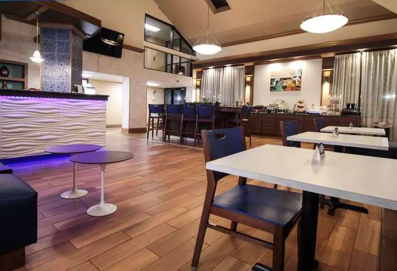 Szálloda Best Western Hampton Coliseum Inn