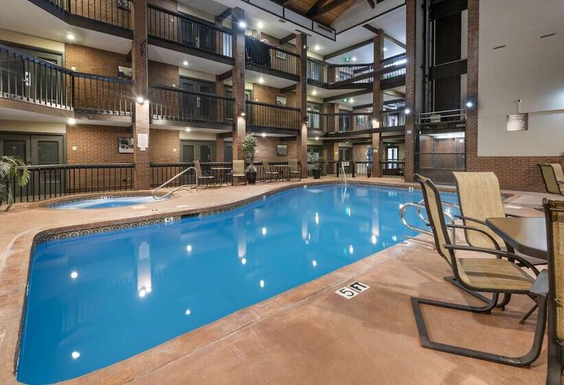 هتل Best Western Plus Rio Grande Inn