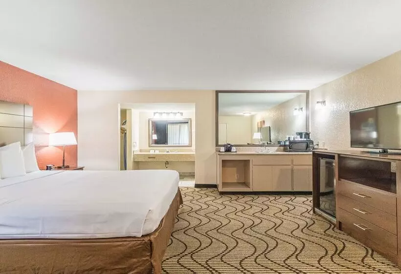 Отель Best Western Roseville Inn