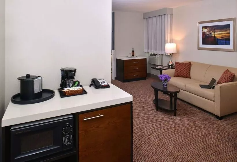 فندق Best Western Royal Palace Inn & Suites