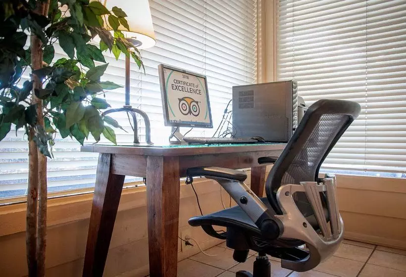 ホテル Best Western Village Inn