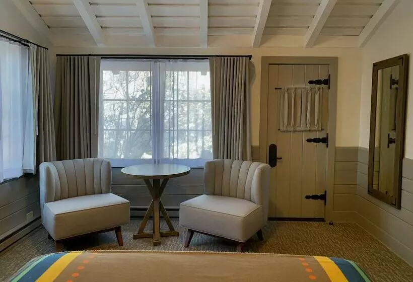 Отель Bright Angel Lodge – Inside The Park