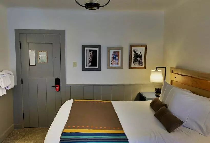 Отель Bright Angel Lodge – Inside The Park