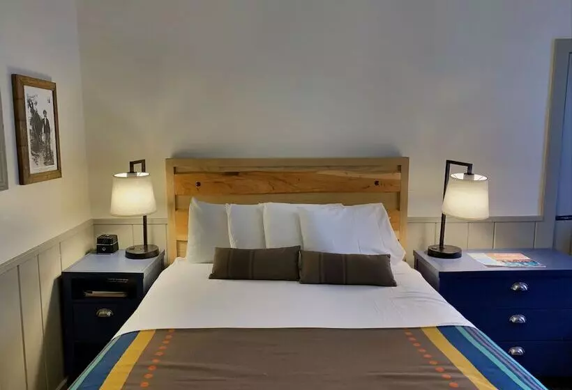 Отель Bright Angel Lodge – Inside The Park