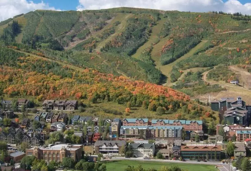 فندق Chateau Apres Lodge