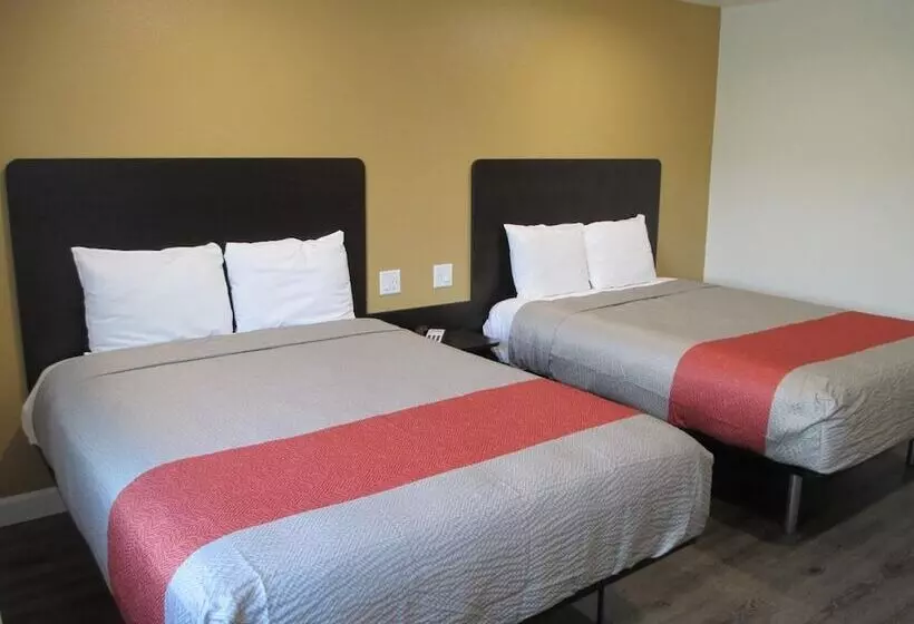 فندق Claremont Lodge