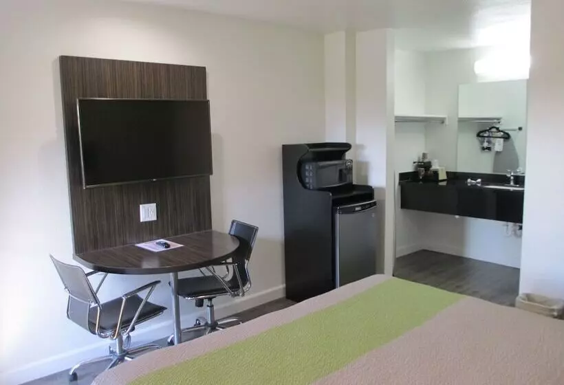 فندق Claremont Lodge