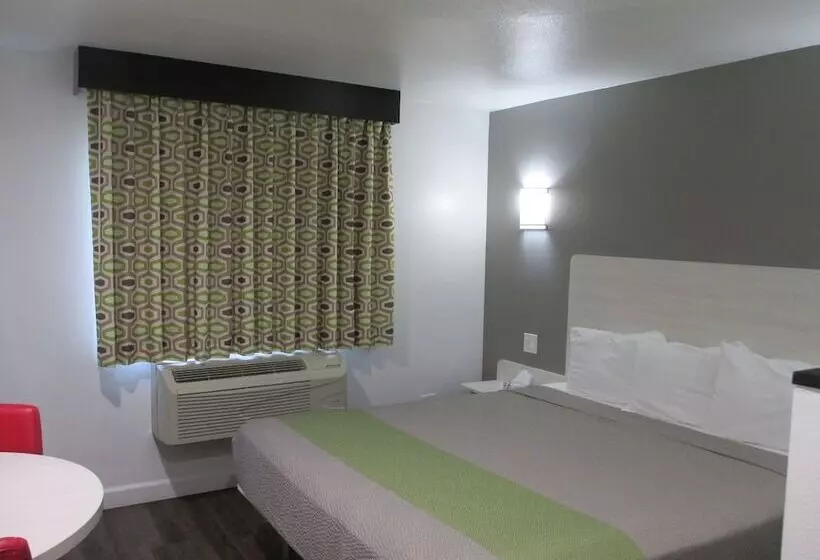 فندق Claremont Lodge