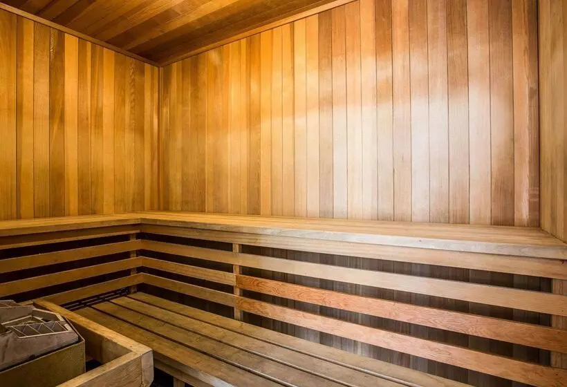 فندق Clarion Inn Near China Lake Naval Station