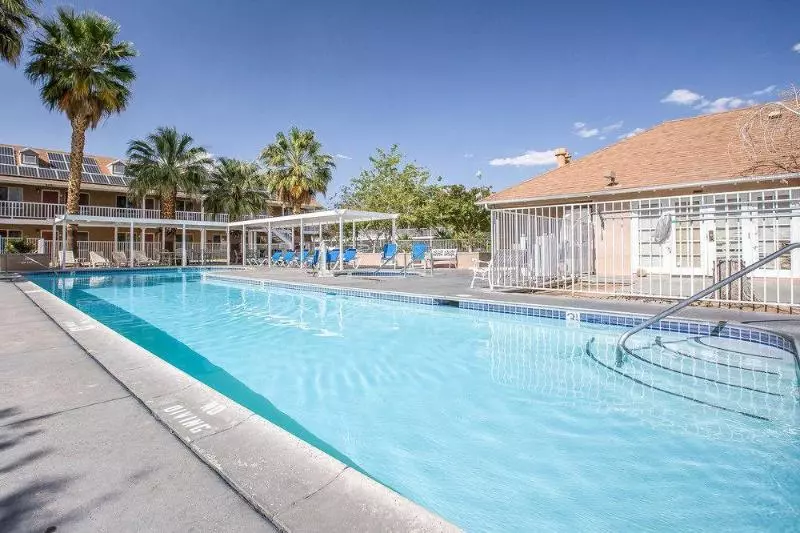 فندق Clarion Inn Near China Lake Naval Station