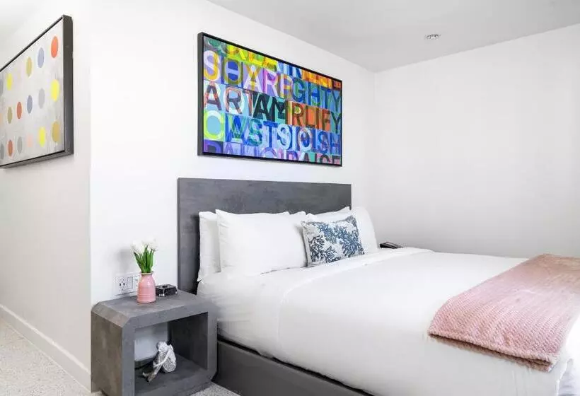 ホテル Clevelander