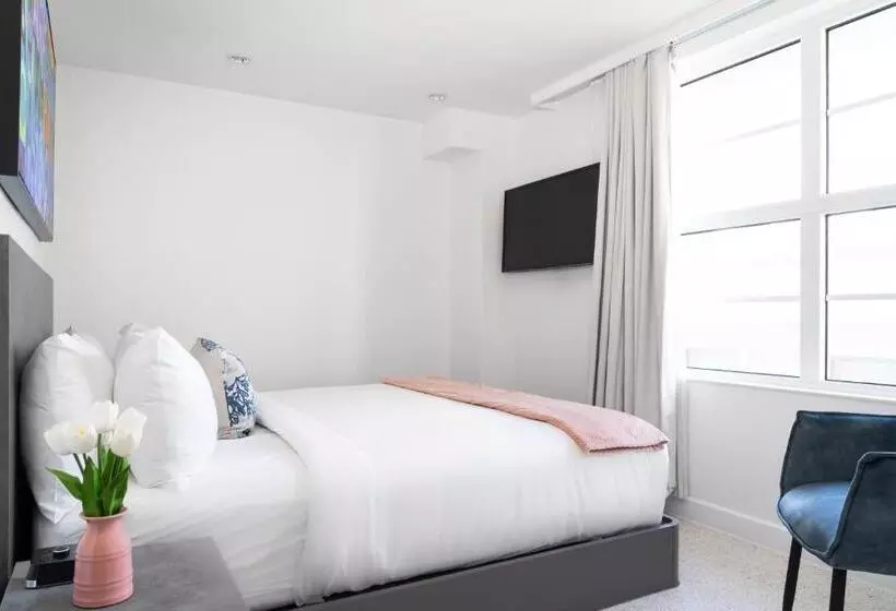 ホテル Clevelander