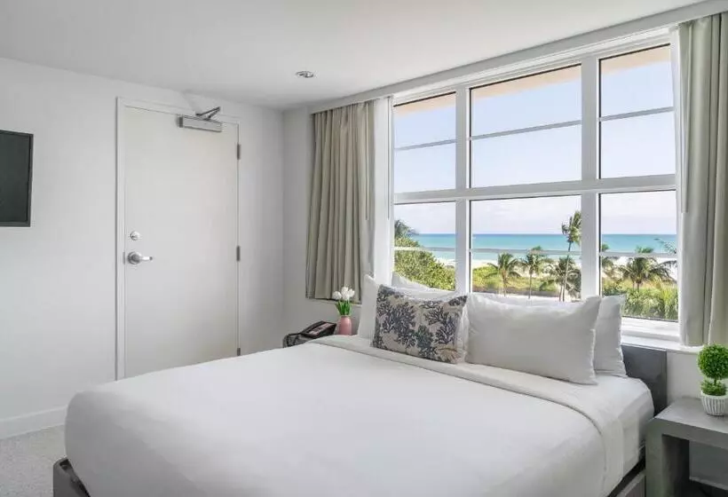 ホテル Clevelander