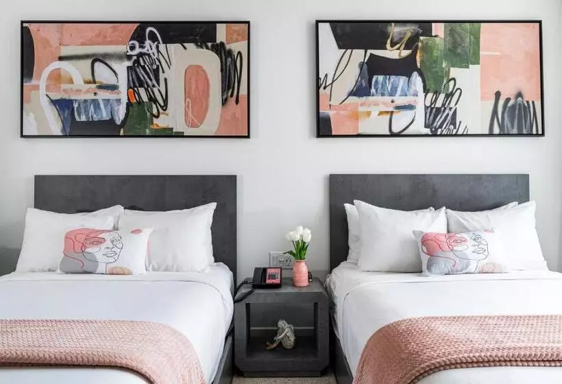 ホテル Clevelander