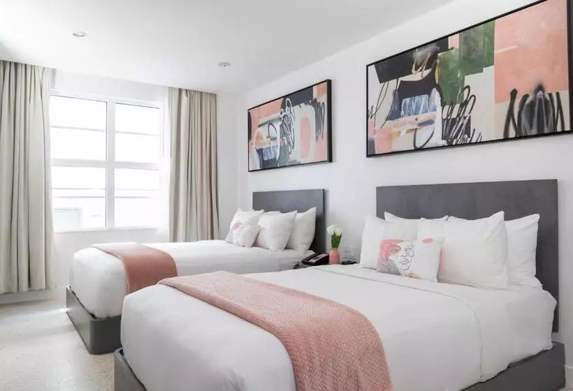 ホテル Clevelander