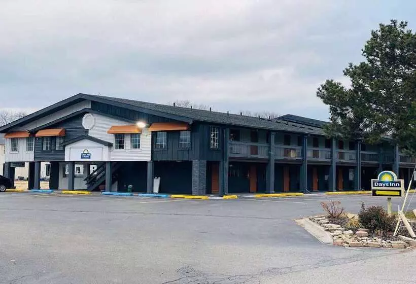 Szálloda Days Inn And Suites By Wyndham Port Huron