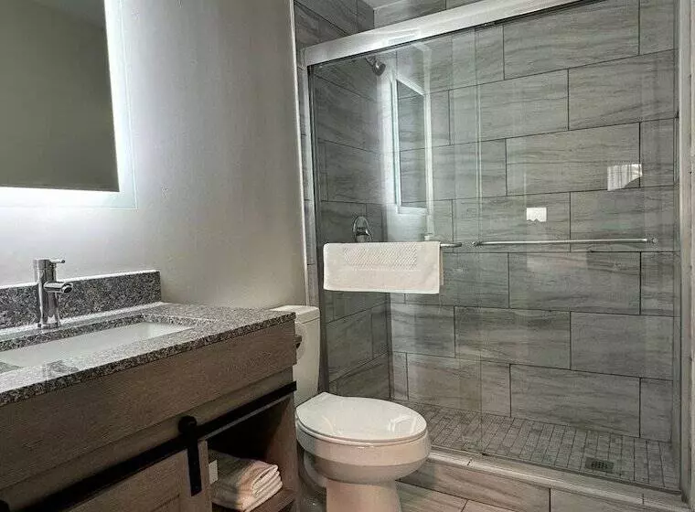 Szálloda Days Inn And Suites By Wyndham Port Huron