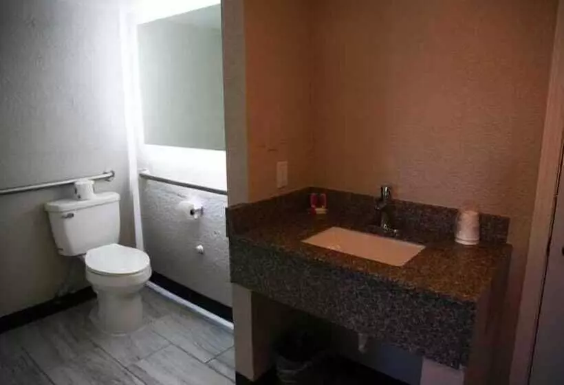 Szálloda Days Inn And Suites By Wyndham Port Huron