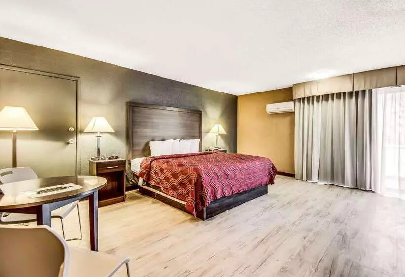 בית מלון כפרי Econo Lodge Busch Gardens