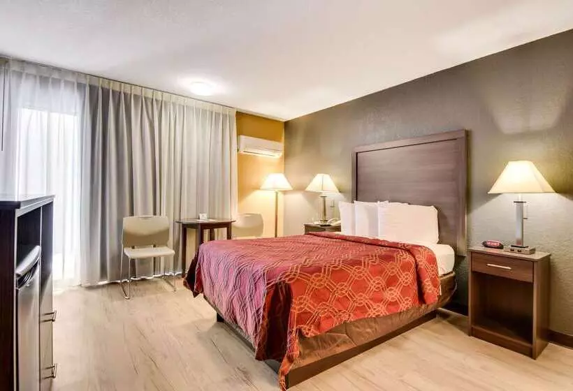 בית מלון כפרי Econo Lodge Busch Gardens