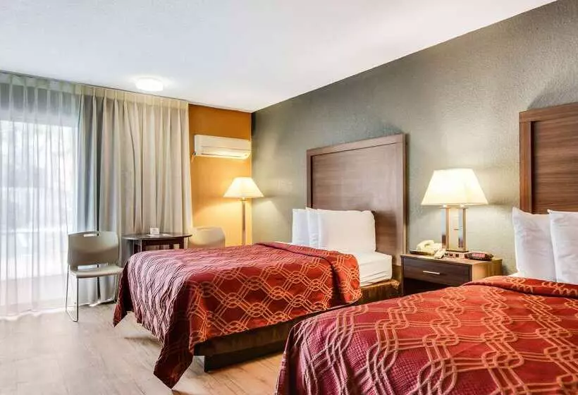 בית מלון כפרי Econo Lodge Busch Gardens