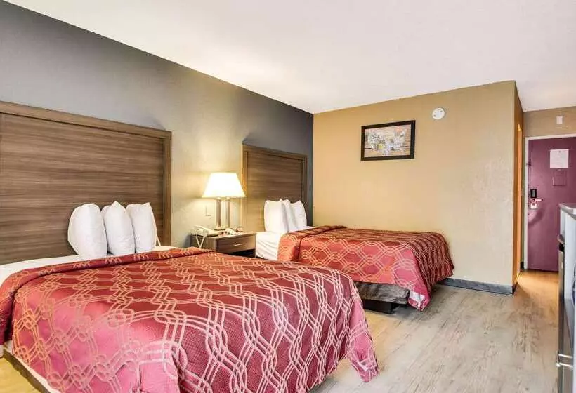 בית מלון כפרי Econo Lodge Busch Gardens