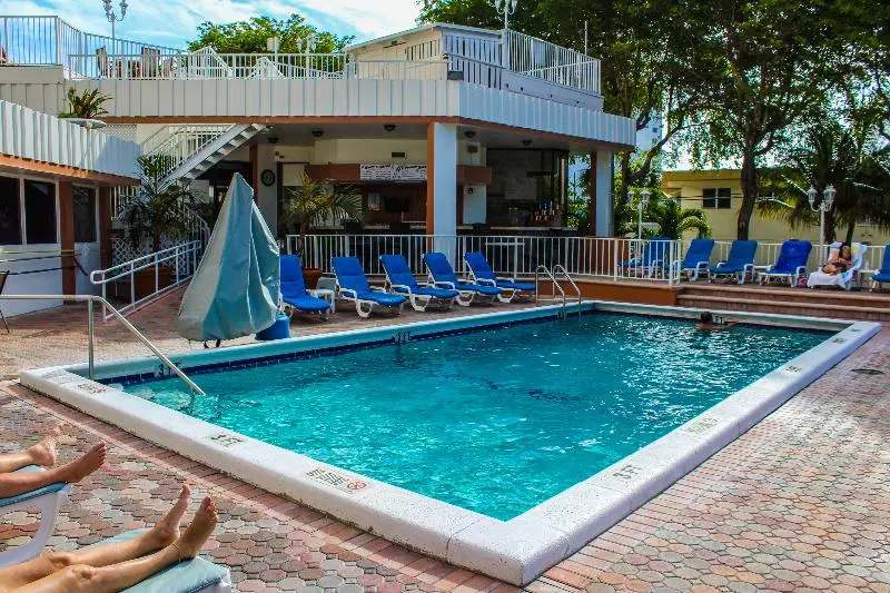 בית מלון כפרי Ft Lauderdale Beach Resort