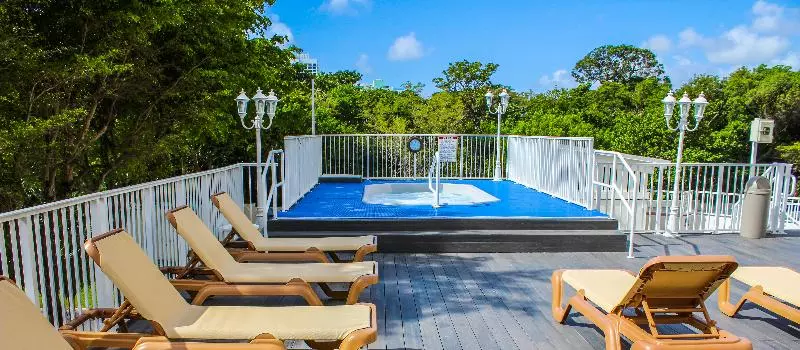 בית מלון כפרי Ft Lauderdale Beach Resort