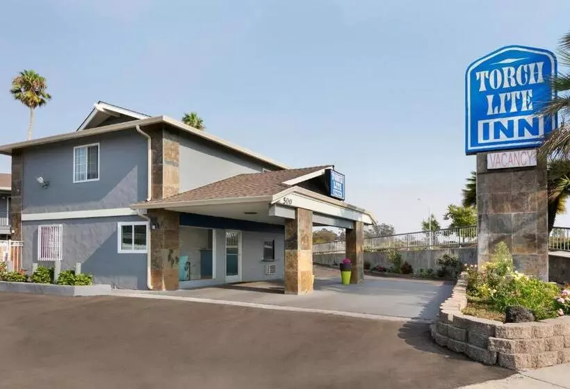 Szálloda Torch Lite Inn At The Beach Boardwalk