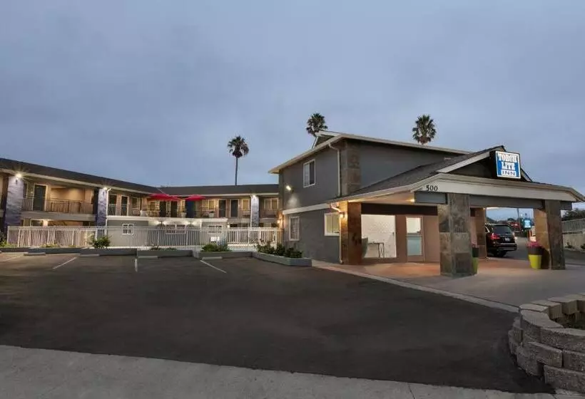 Szálloda Torch Lite Inn At The Beach Boardwalk