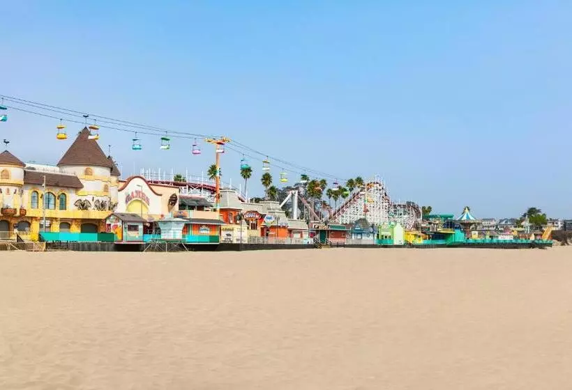 Szálloda Torch Lite Inn At The Beach Boardwalk