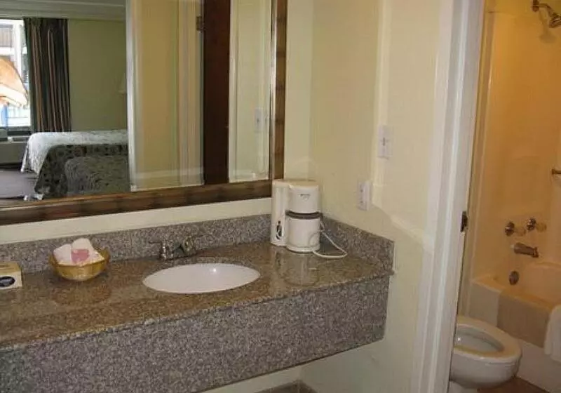 فندق Walking Horse Lodge