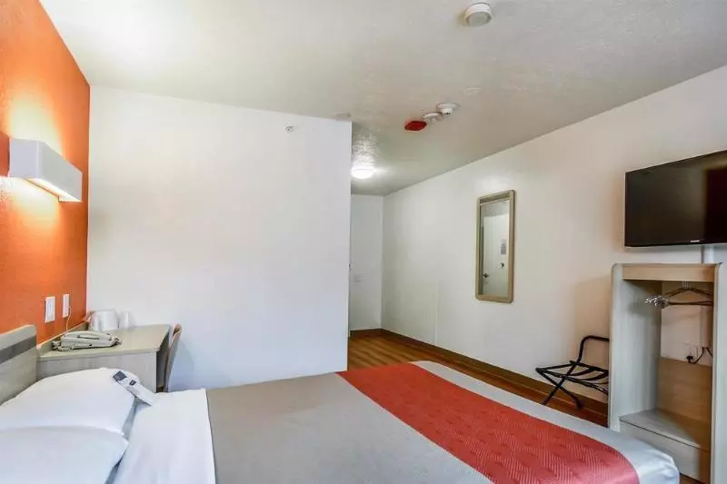 Motel 6framingham, Ma Boston West