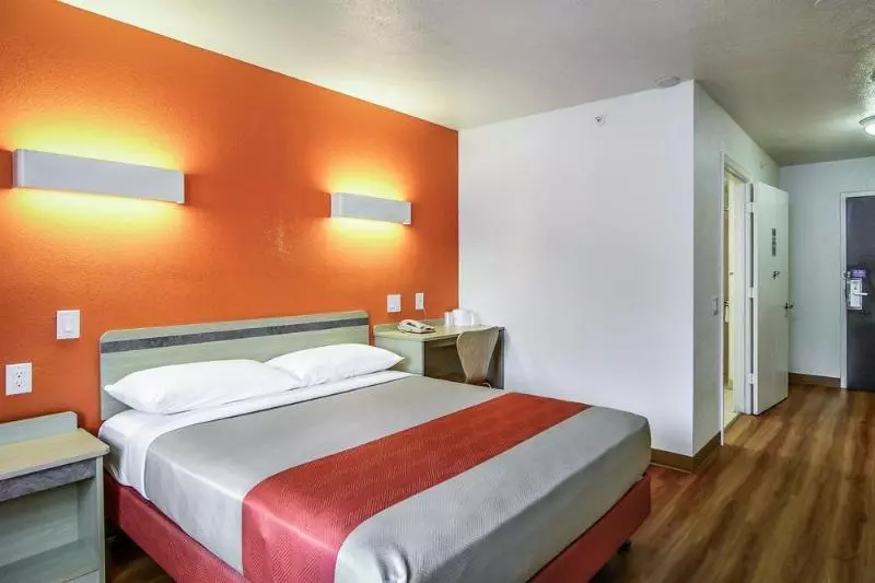 Motel 6framingham, Ma Boston West