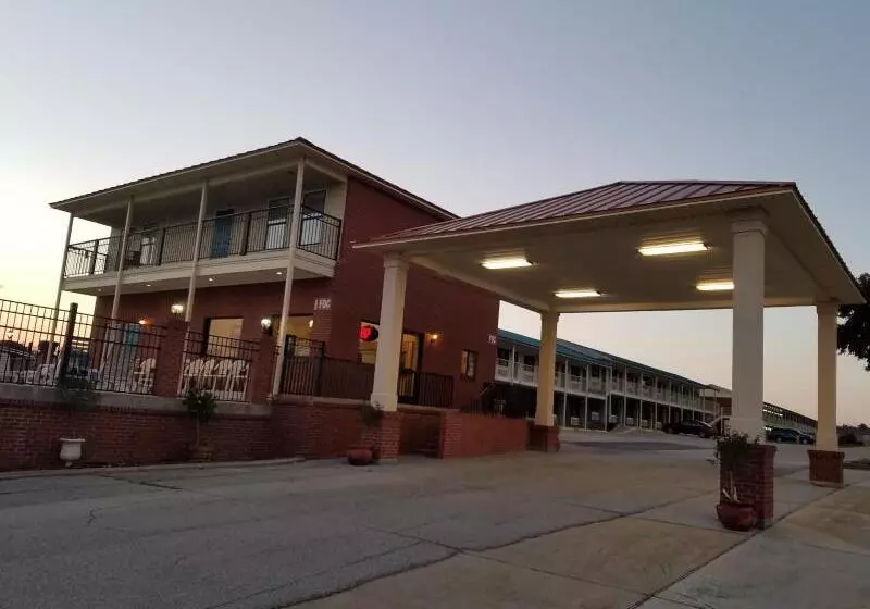 מוטל Star Inn Biloxi