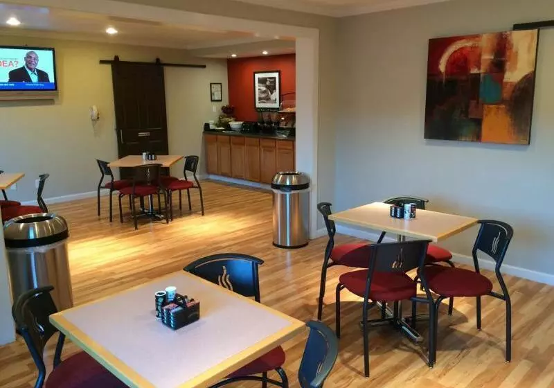 Motelli Thunderbird Lodge