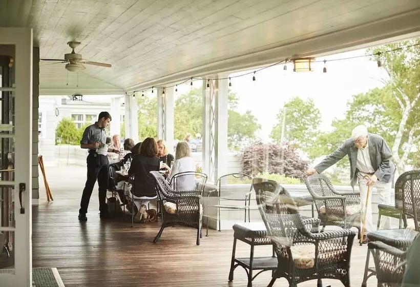 אתר נופש Black Point Inn