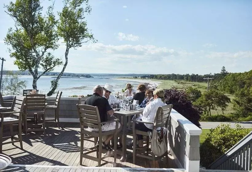 אתר נופש Black Point Inn