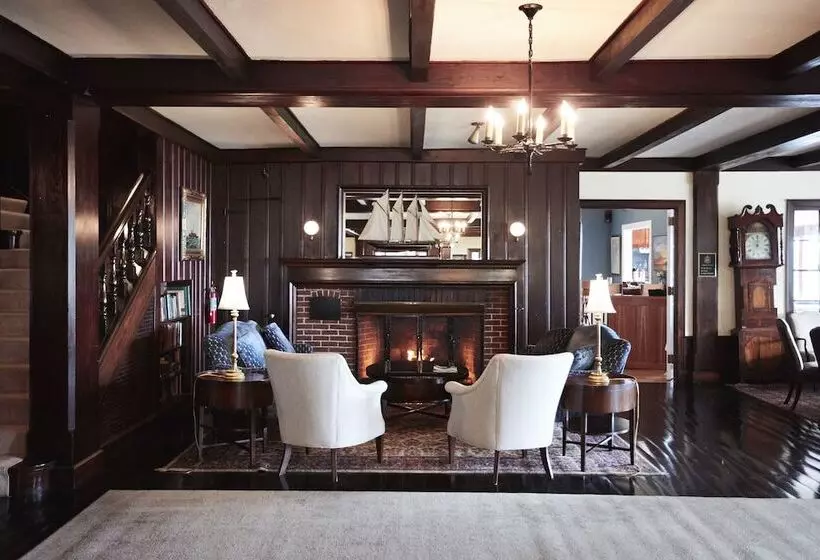 אתר נופש Black Point Inn