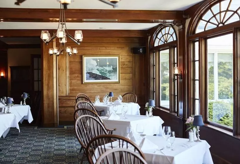 אתר נופש Black Point Inn