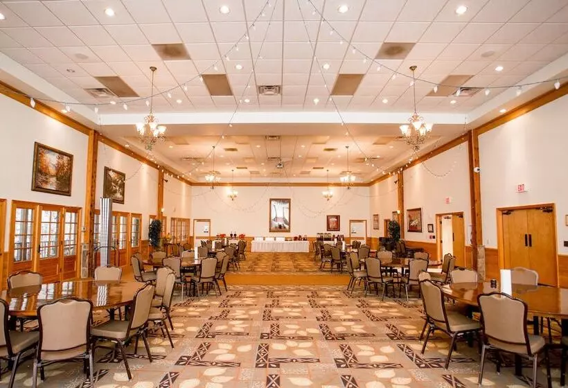 Курорт Brookside Lodge