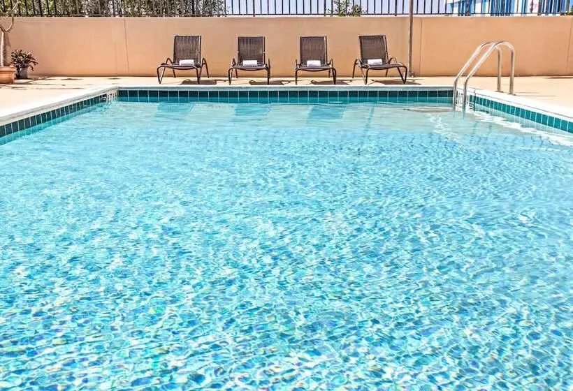 هتل Best Western Plus Ft Lauderdale Hollywood Airport