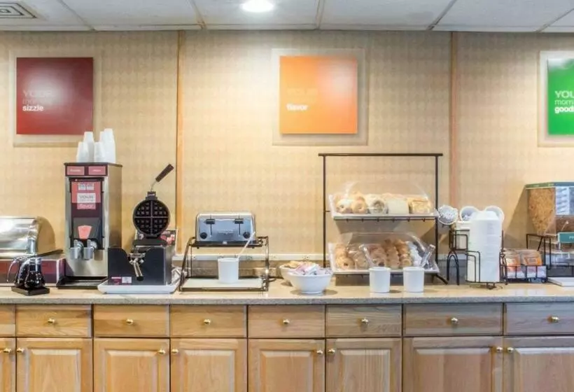 Отель Hammock  Rochester Niagara Falls