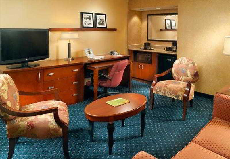 هتل Courtyard By Marriott Augusta