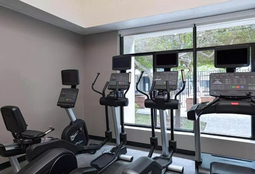 فندق Courtyard By Marriott Dallas Richardson At Spring Valley