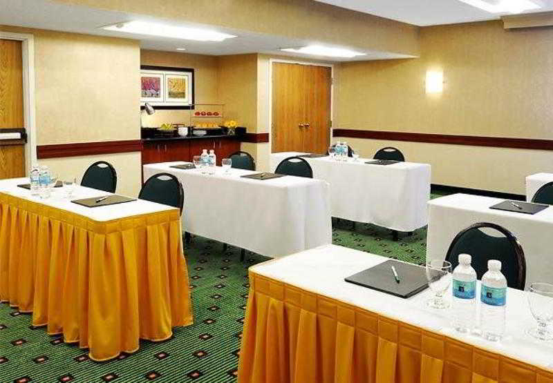 هتل Courtyard By Marriott Dallas Fort Worth/bedford